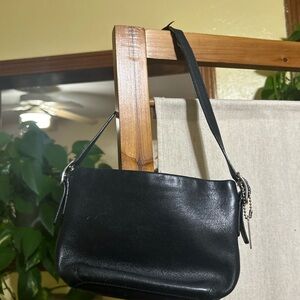 Small Coach Black Leather Shoulder Bag